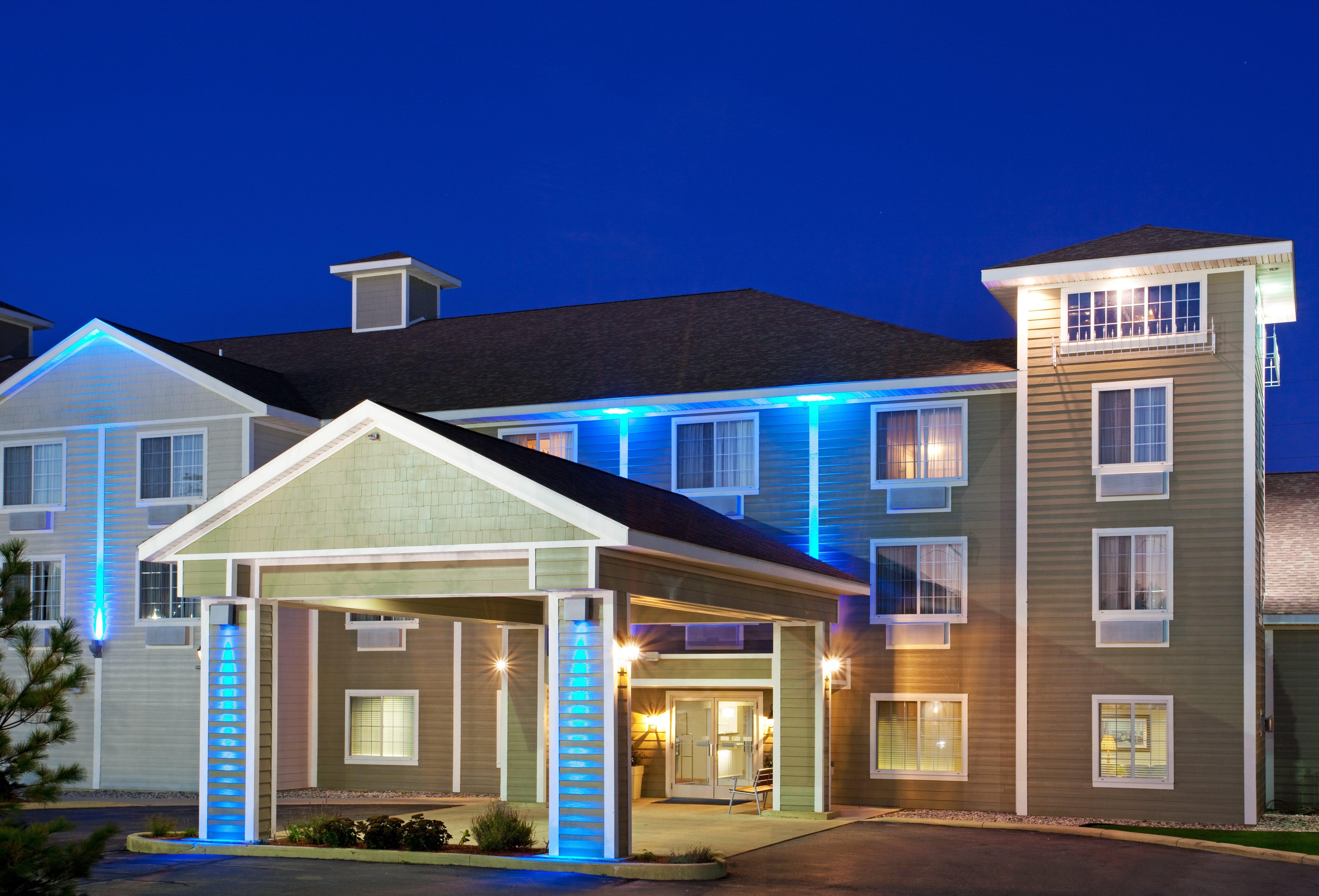 Holiday Express & New Buffalo, Mi By Ihg New Buffalo